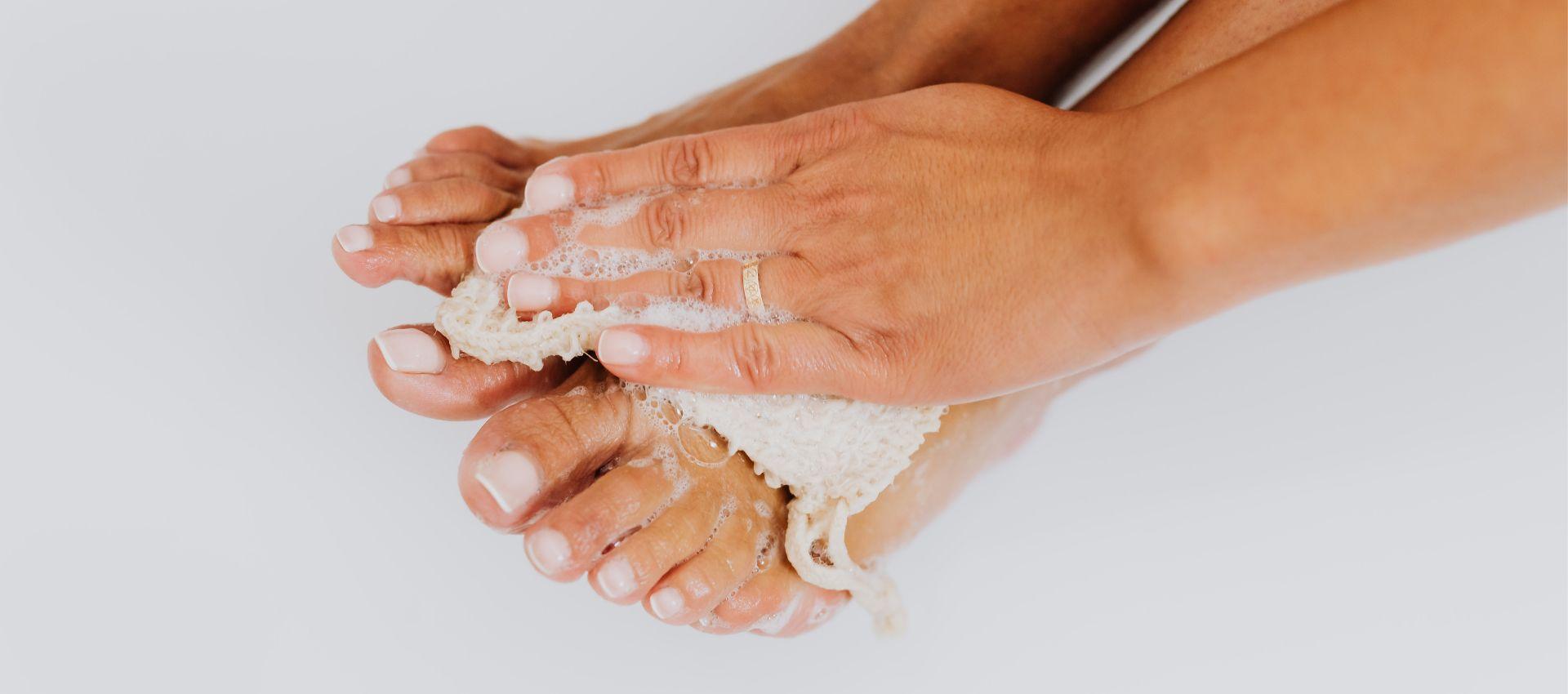 Cara agar kaki lebih bersih dan sehat dengan Foot Scrub