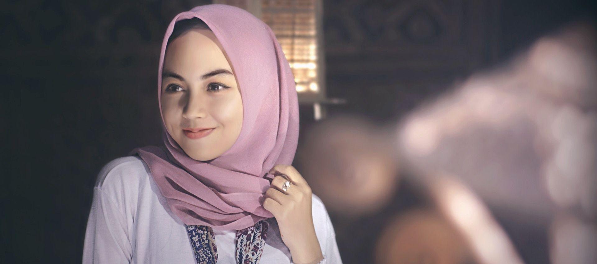 Tampil Cantik Natural di Hari Lebaran dengan Makeup Ini