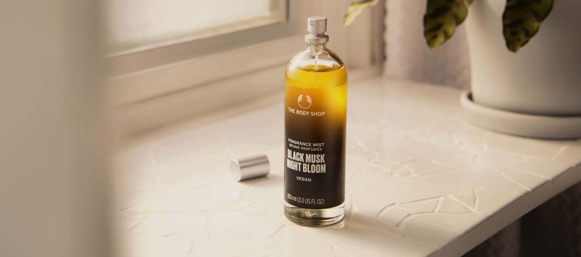 Kaya akan Sensasi Aroma Floral yang Hangat, Black Musk Night Bloom Bisa Jadi Parfum Favoritmu
