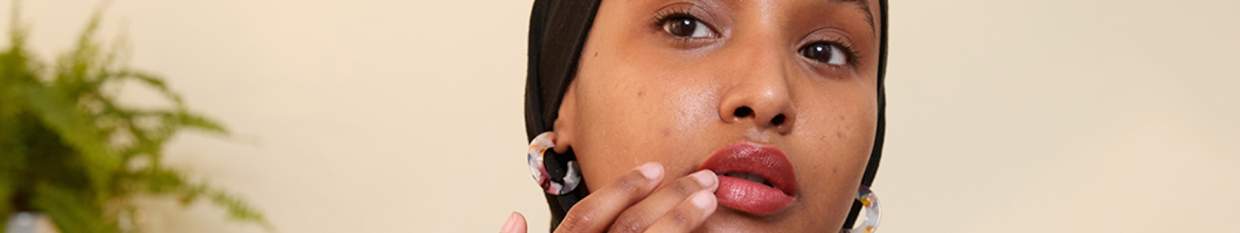 Buy Makeup Get Free Gift Buy Makeup Get Free Gift